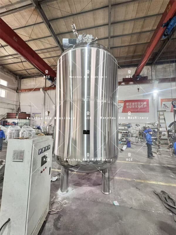 10000-литровый смесительный бак с мешалкой - изображение 3