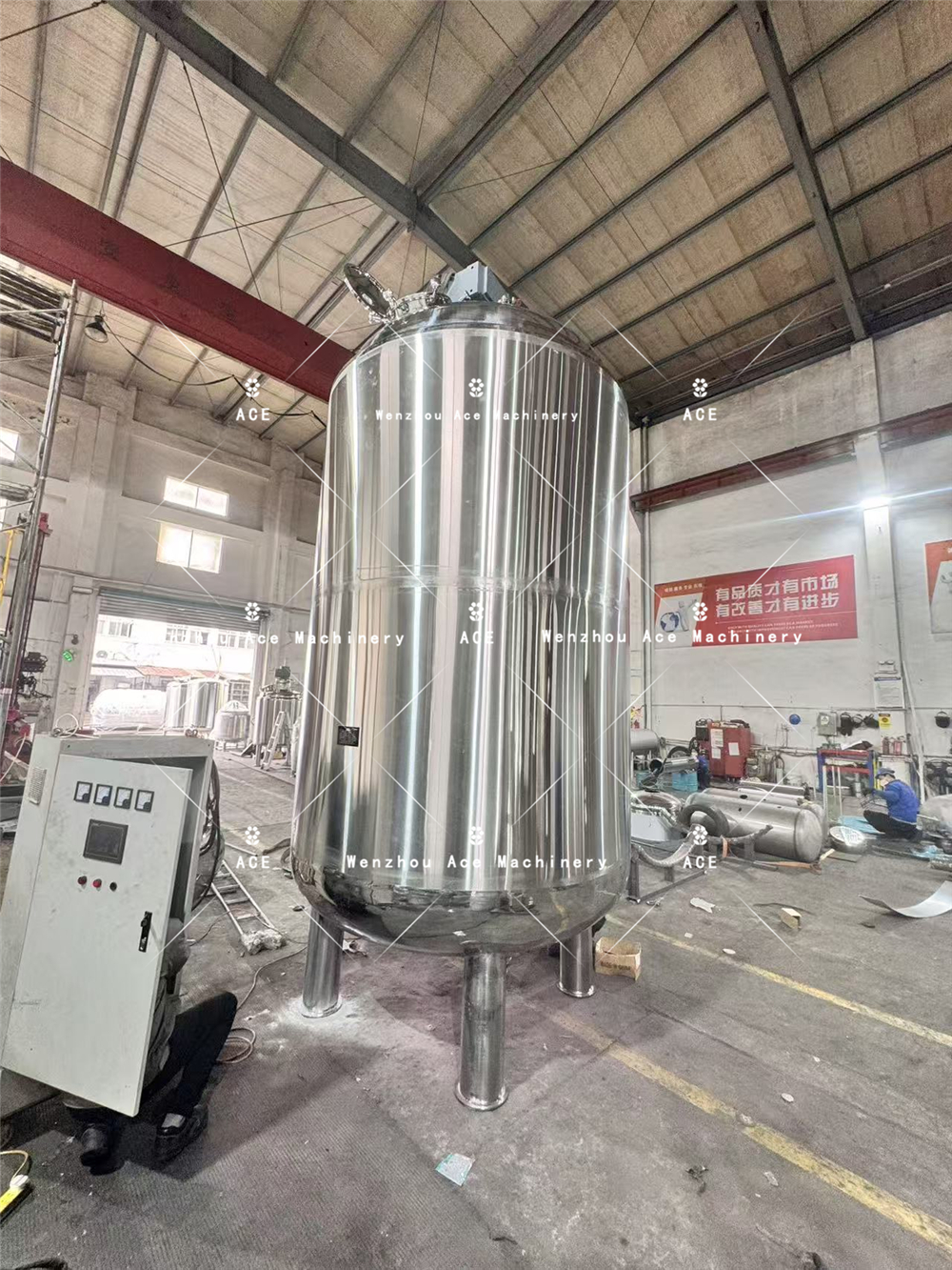 Tanque de mistura de 10000 litros com agitador Tanque misturador de 10000 litros com agitador - Imagem 4
