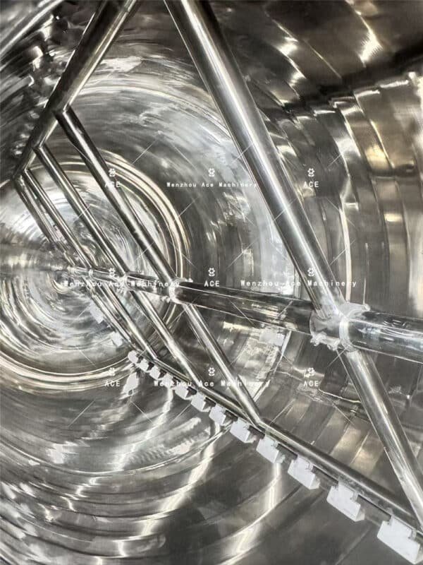 10000-литровый смесительный бак с мешалкой - изображение 6